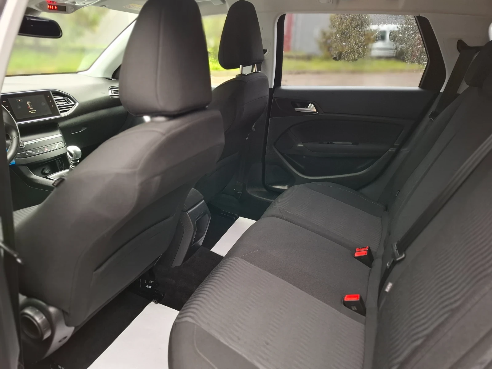 Peugeot 308 1.6HDI 120hp * EURO 5 * КЛИМАТРОНИК * ЛИЗИНГ * , снимка 17 - Автомобили и джипове - 54371465