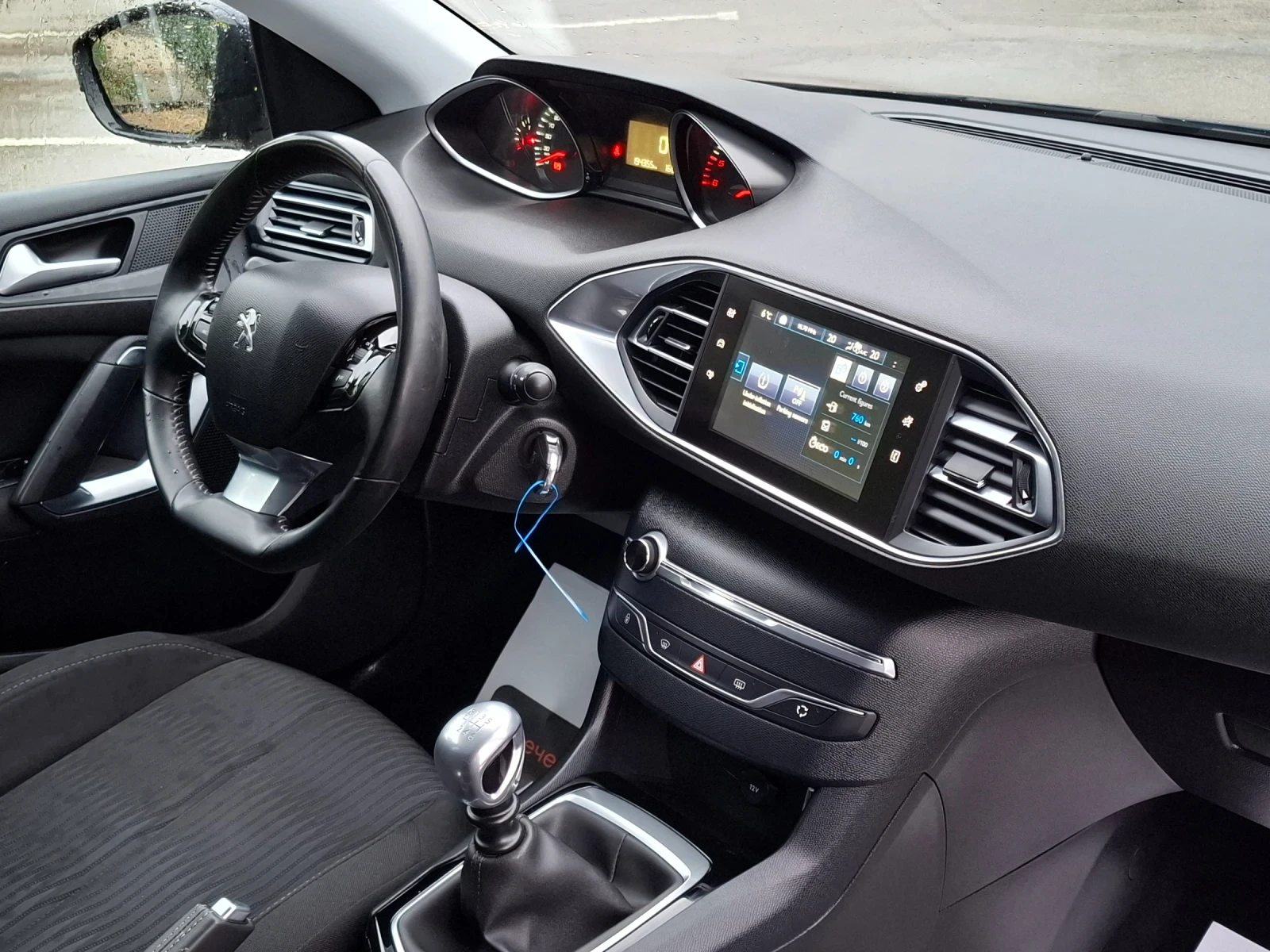 Peugeot 308 1.6HDI 120hp * EURO 5 * КЛИМАТРОНИК * ЛИЗИНГ * , снимка 11 - Автомобили и джипове - 54371465