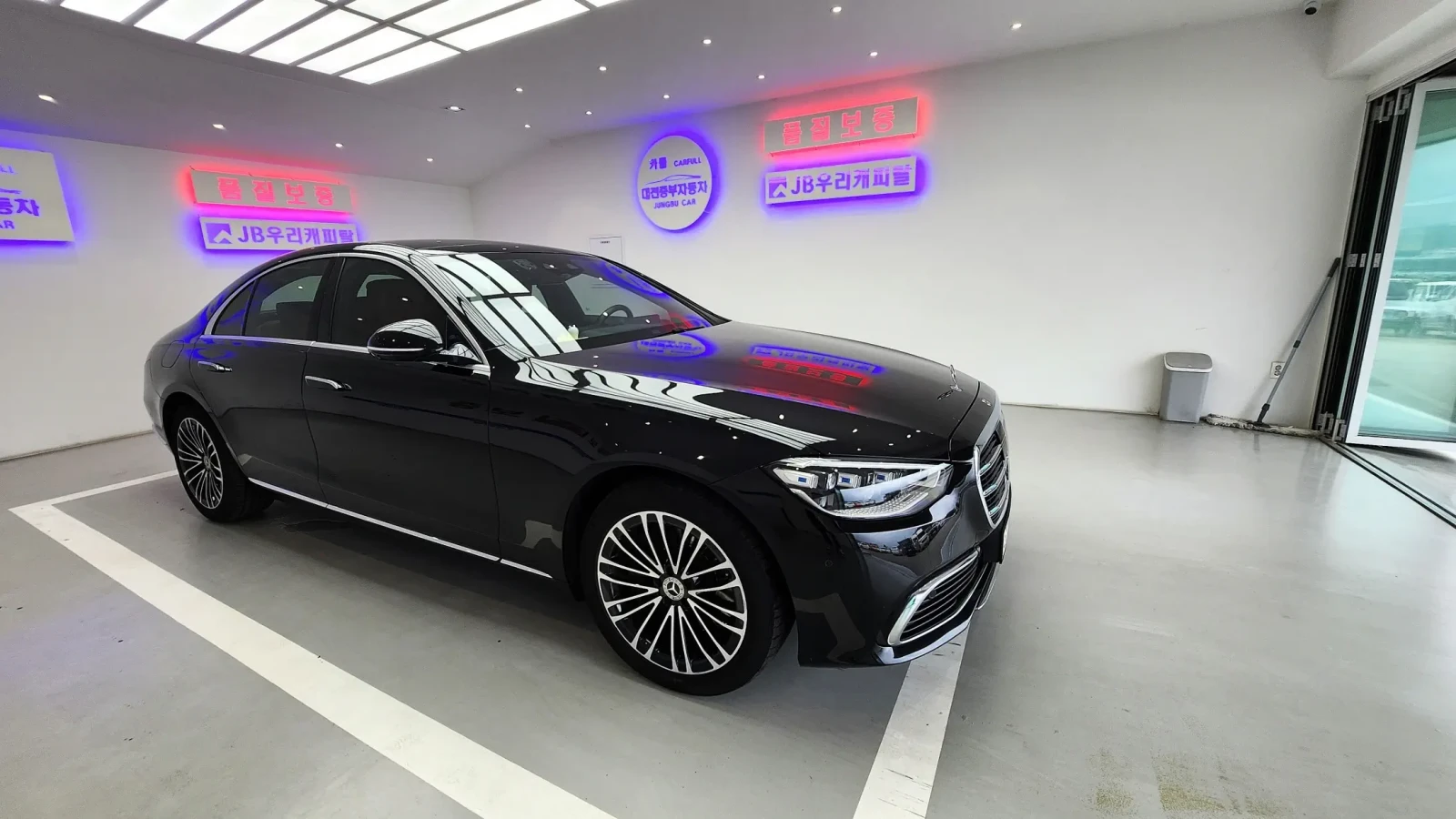 Mercedes-Benz S 350 Digital Light* Burmester High-End 4D* , снимка 5 - Автомобили и джипове - 54656092