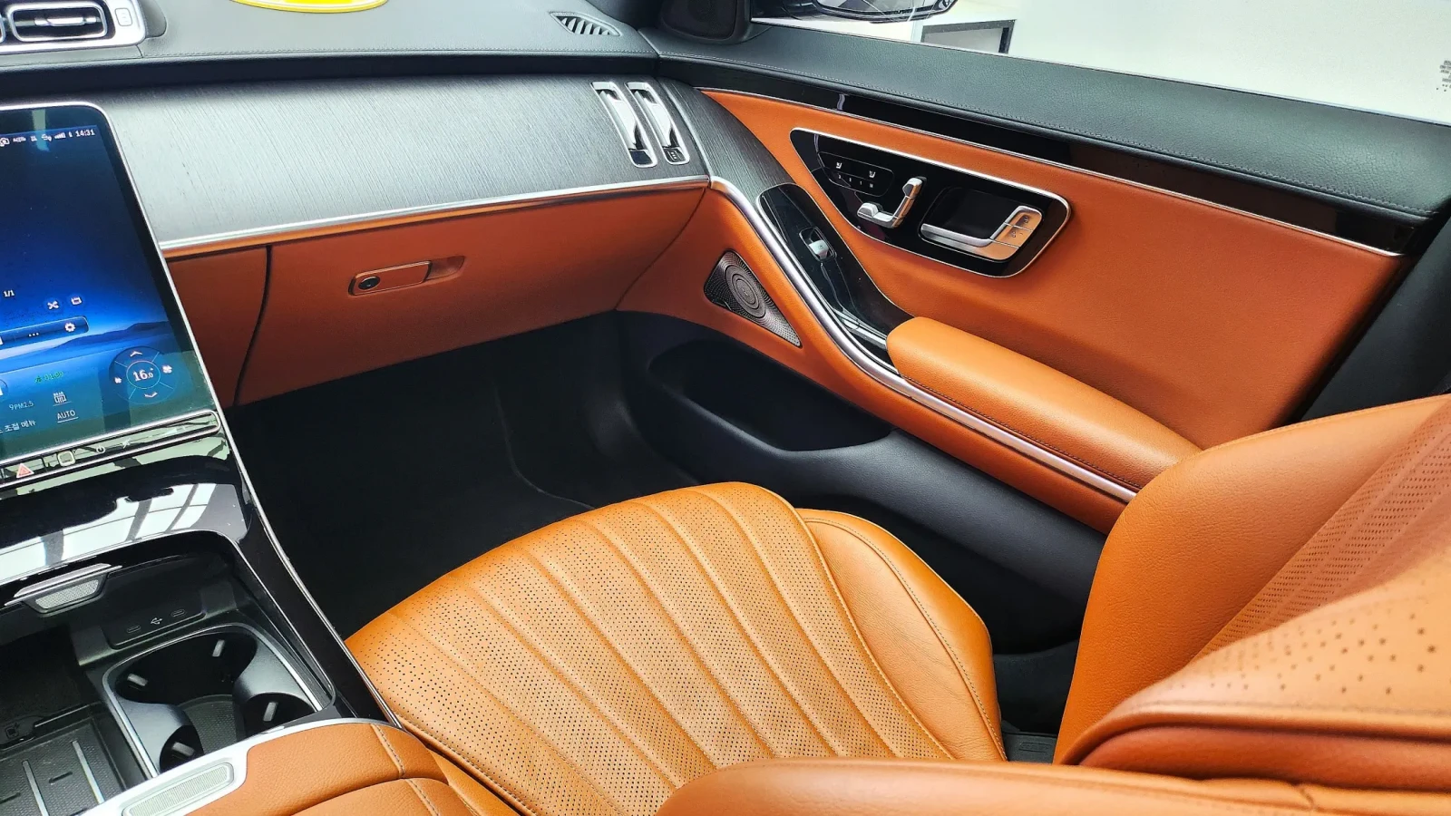 Mercedes-Benz S 350 Digital Light* Burmester High-End 4D* , снимка 8 - Автомобили и джипове - 54656092