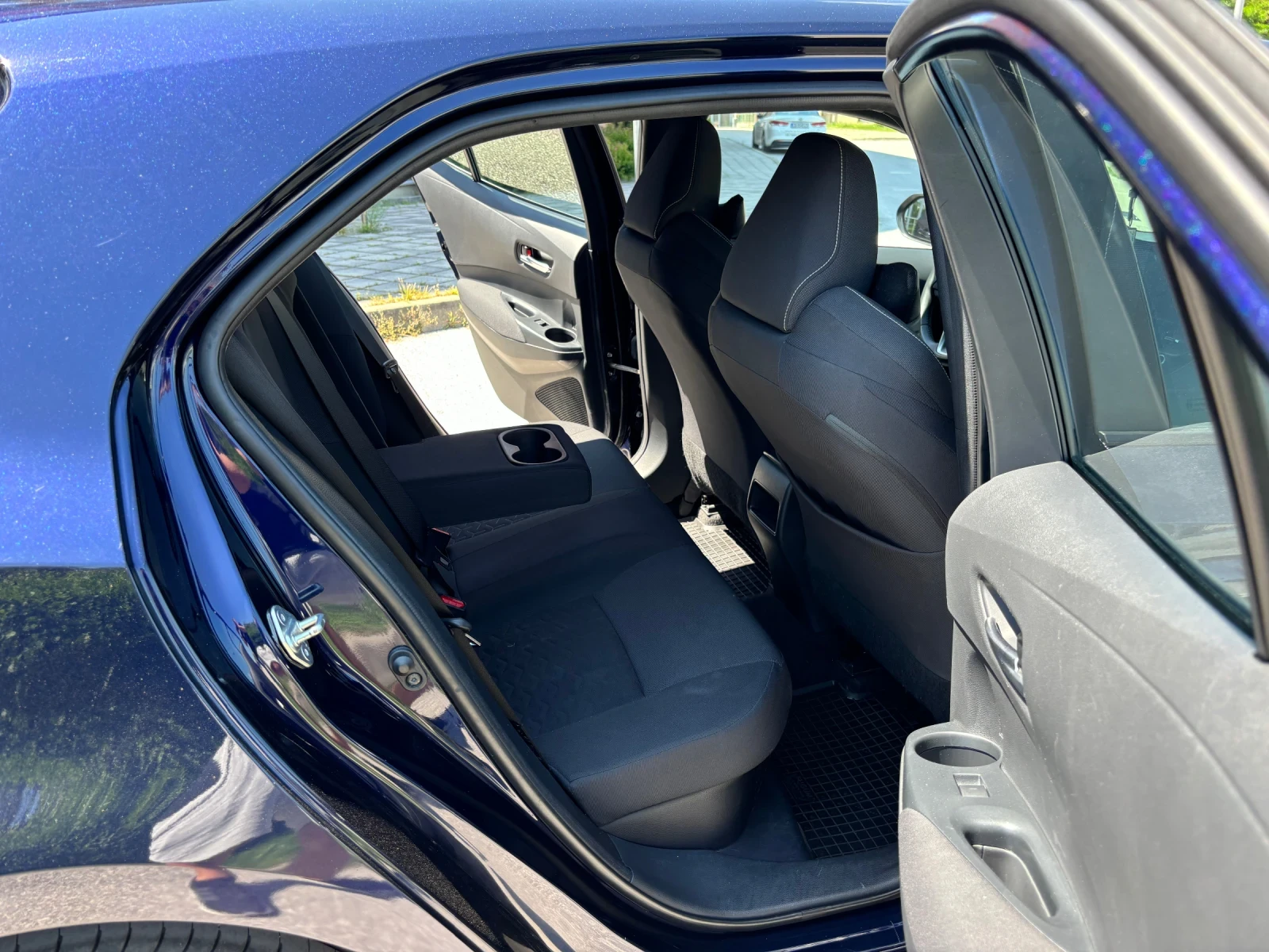 Toyota Corolla 1.8 HYBRID | Mobile.bg � ����������� 15