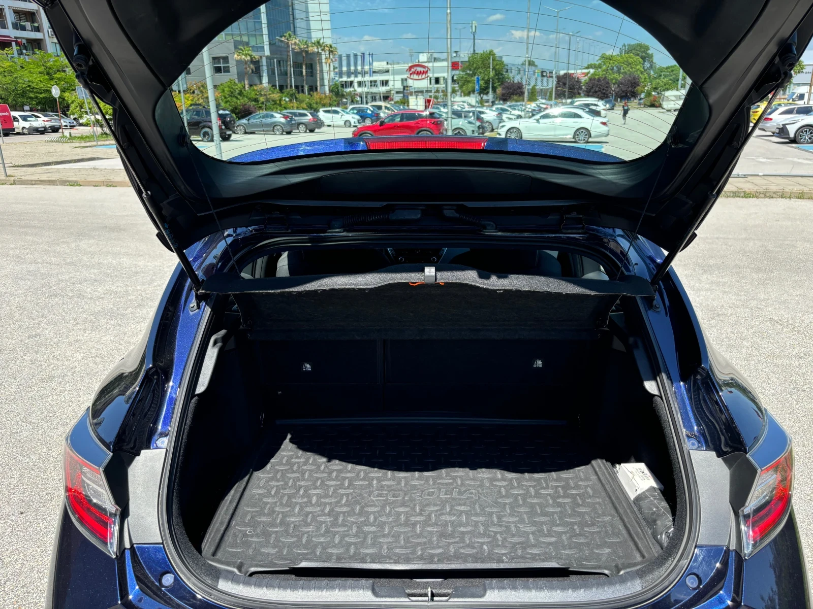 Toyota Corolla 1.8 HYBRID | Mobile.bg � ����������� 7