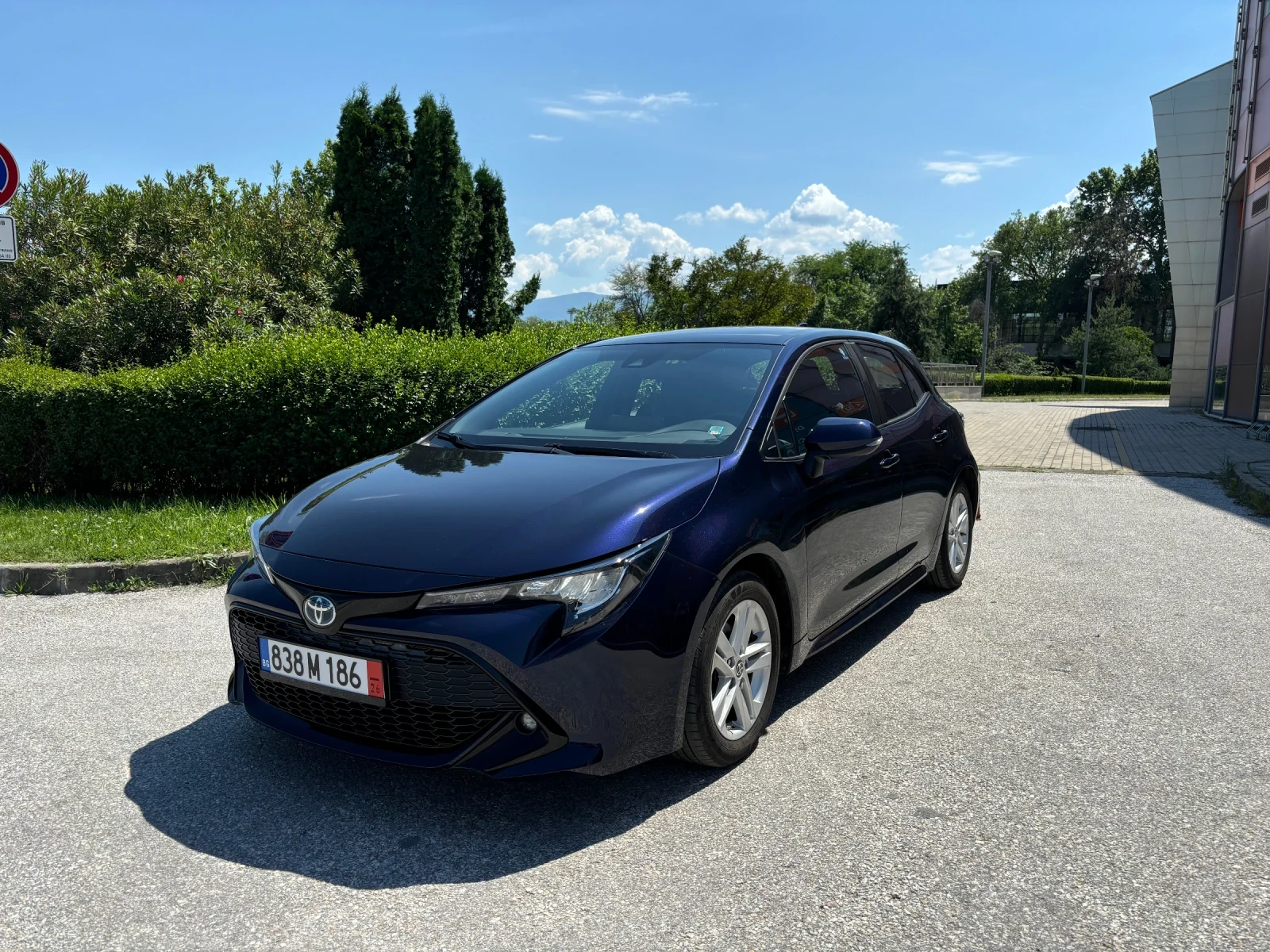 Toyota Corolla 1.8 HYBRID | Mobile.bg � ����������� 1
