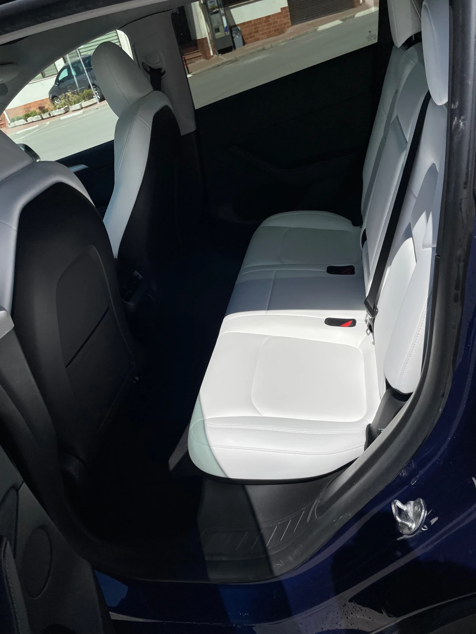 Tesla Model Y, снимка 6 - Автомобили и джипове - 54879939