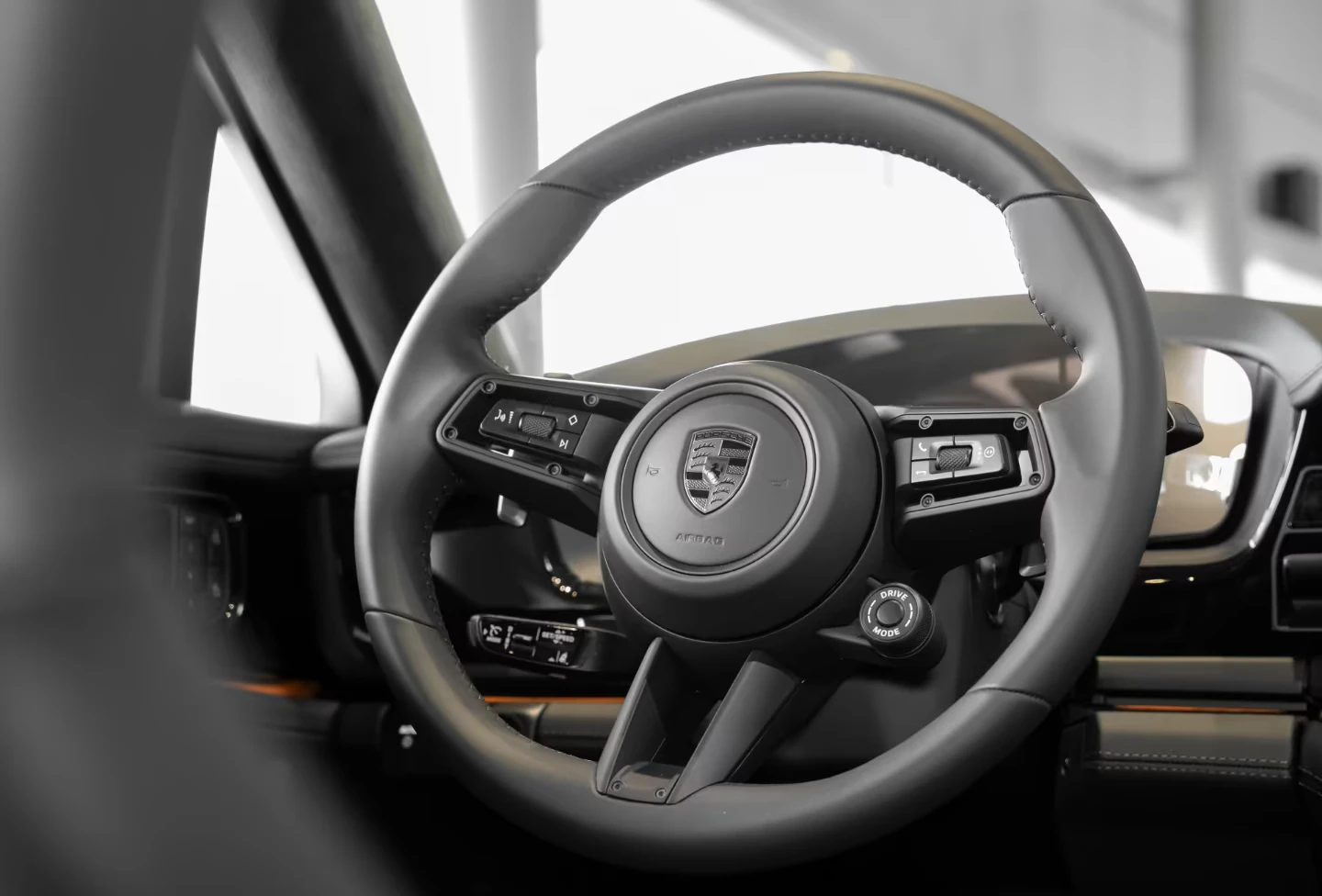 Porsche Panamera TURBO* E-HYBRID* HYPER* PANO* DISTR* 360CAM* , снимка 10 - Автомобили и джипове - 55097718