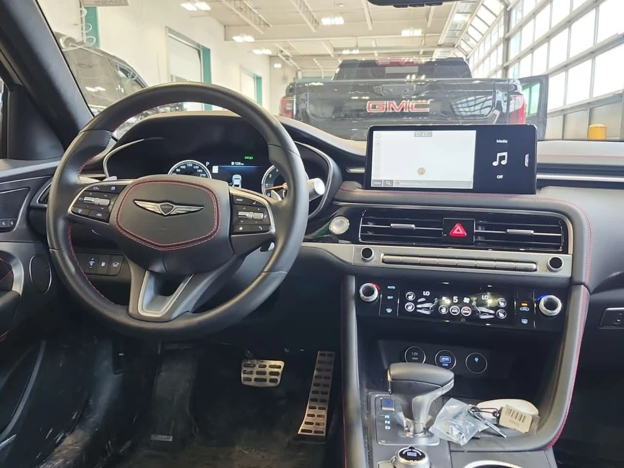 Genesis G70  3.3T SPORT / CARFAX / ЦЕНА ДО БЪЛГАРИЯ, снимка 9 - Автомобили и джипове - 55245249