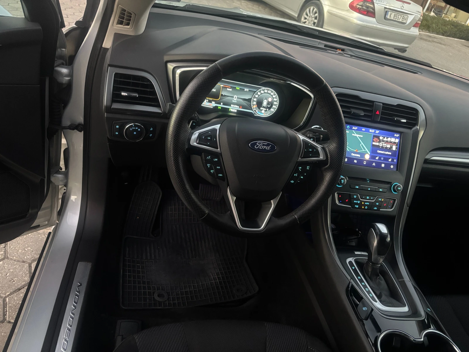 Ford Mondeo 1.5 , снимка 15 - Автомобили и джипове - 55477017
