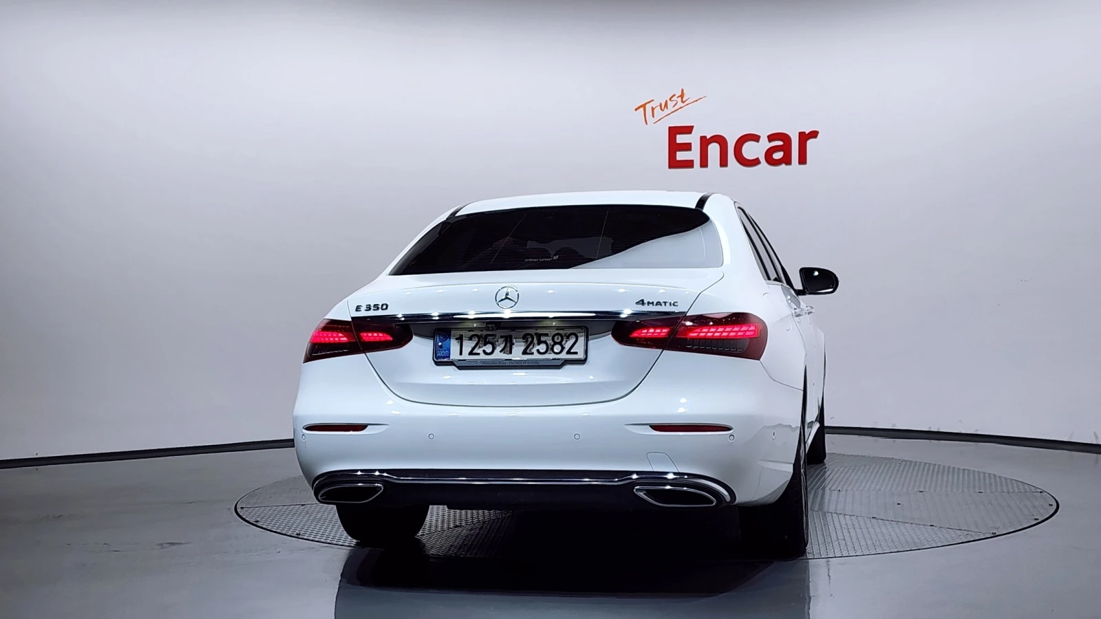 Mercedes-Benz E 350 4MATIC Avantgarde, снимка 4 - Автомобили и джипове - 55564802