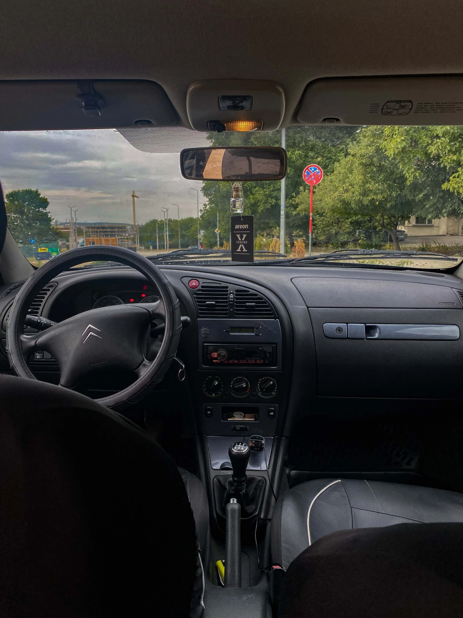 Citroen Xsara Millésime, снимка 7 - Автомобили и джипове - 56225828