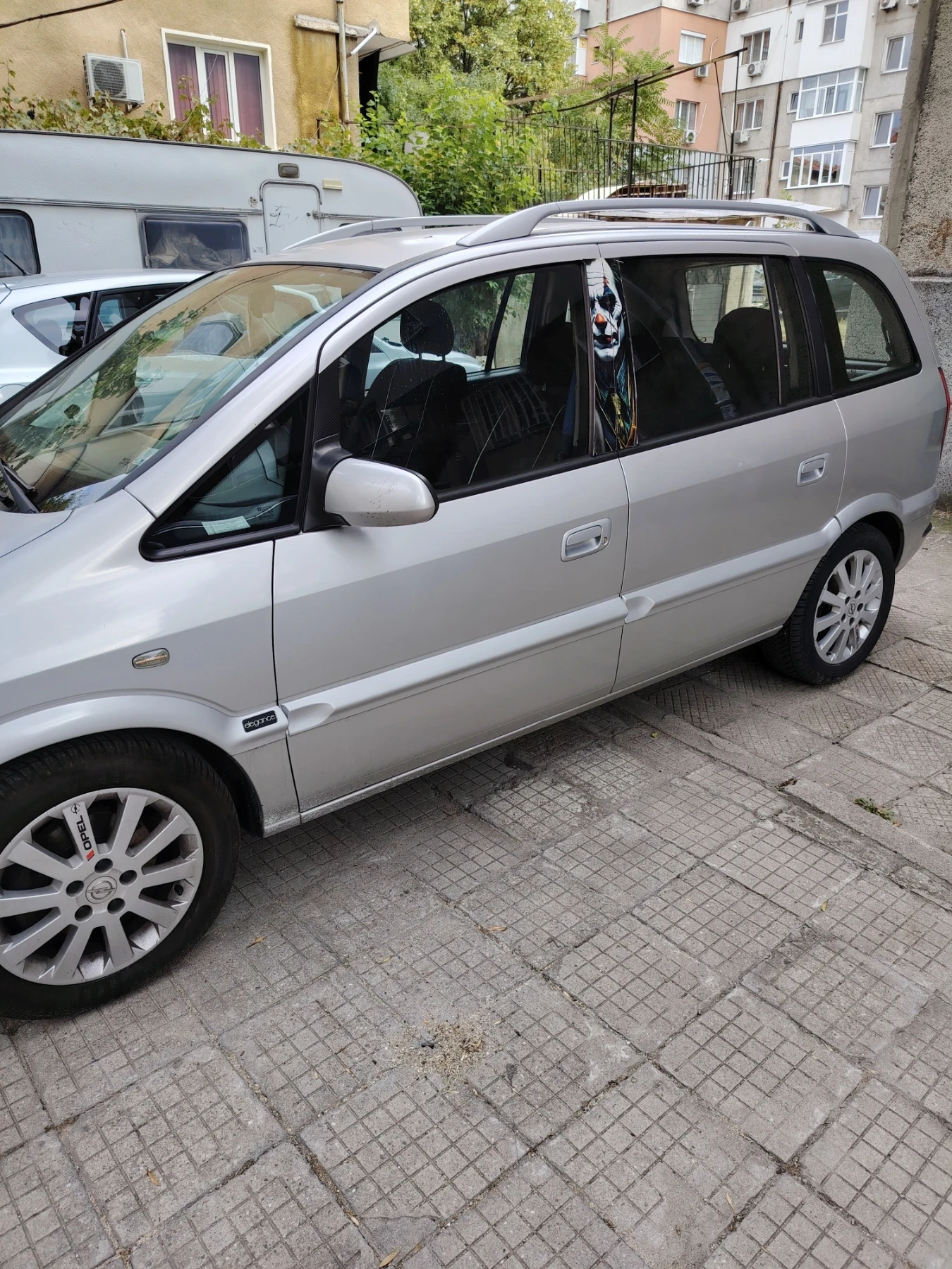 Opel Zafira, снимка 2 - Автомобили и джипове - 56333694