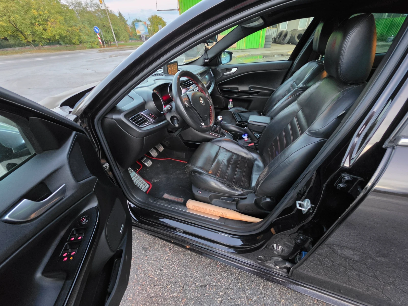 Alfa Romeo Giulietta, снимка 9 - Автомобили и джипове - 56254353