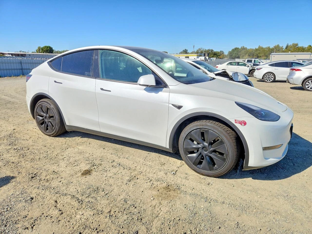 Tesla Model Y DUAL MOTOR* LONG RANGE* AWD* ТЕРМОПОМПА* , снимка 4 - Автомобили и джипове - 56427101