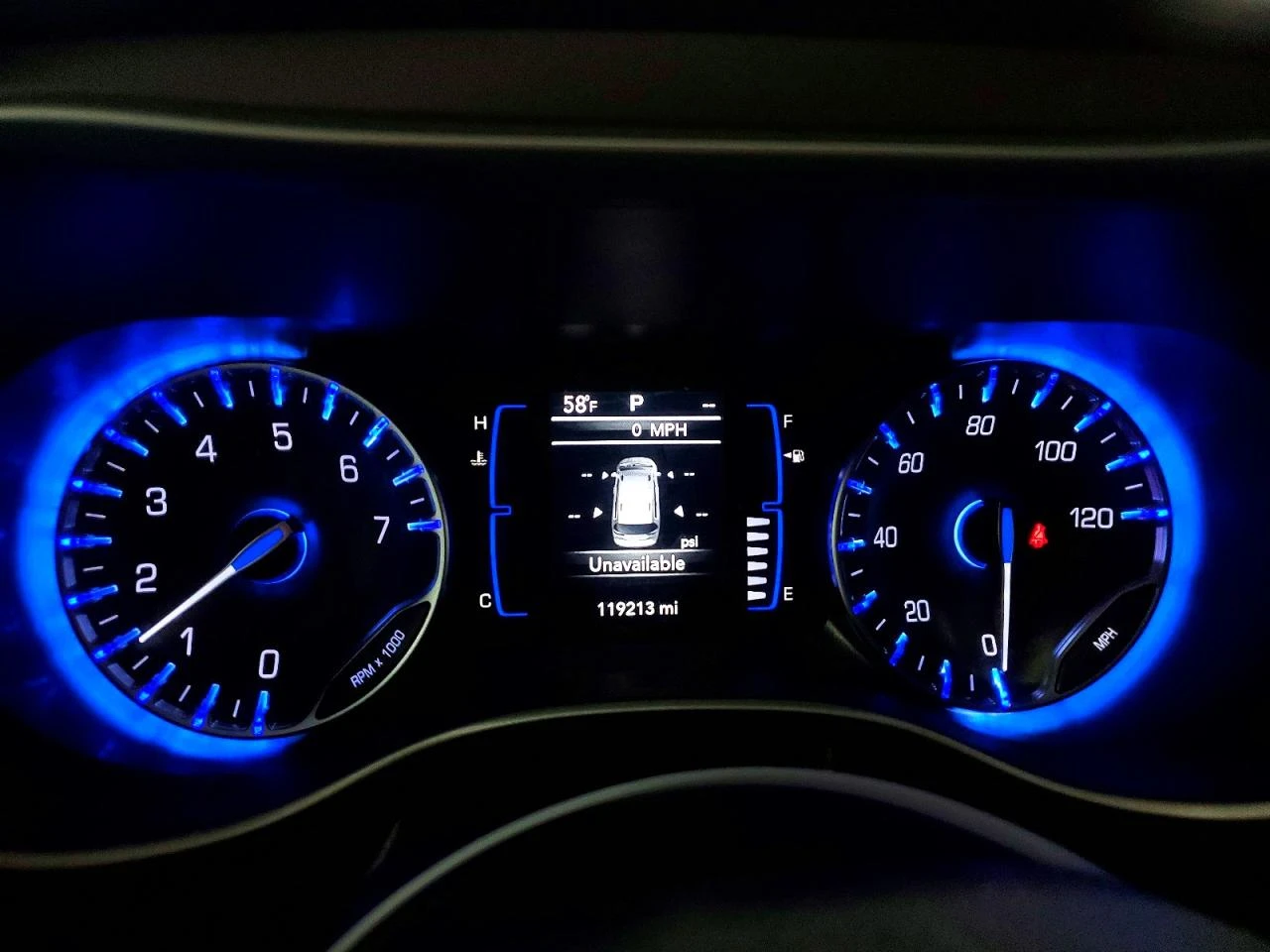 Chrysler Pacifica 3.6l Touring L, снимка 9 - Автомобили и джипове - 56485606