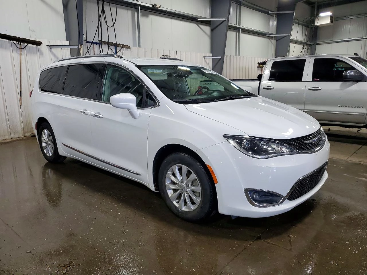 Chrysler Pacifica 3.6l Touring L, снимка 4 - Автомобили и джипове - 56485606