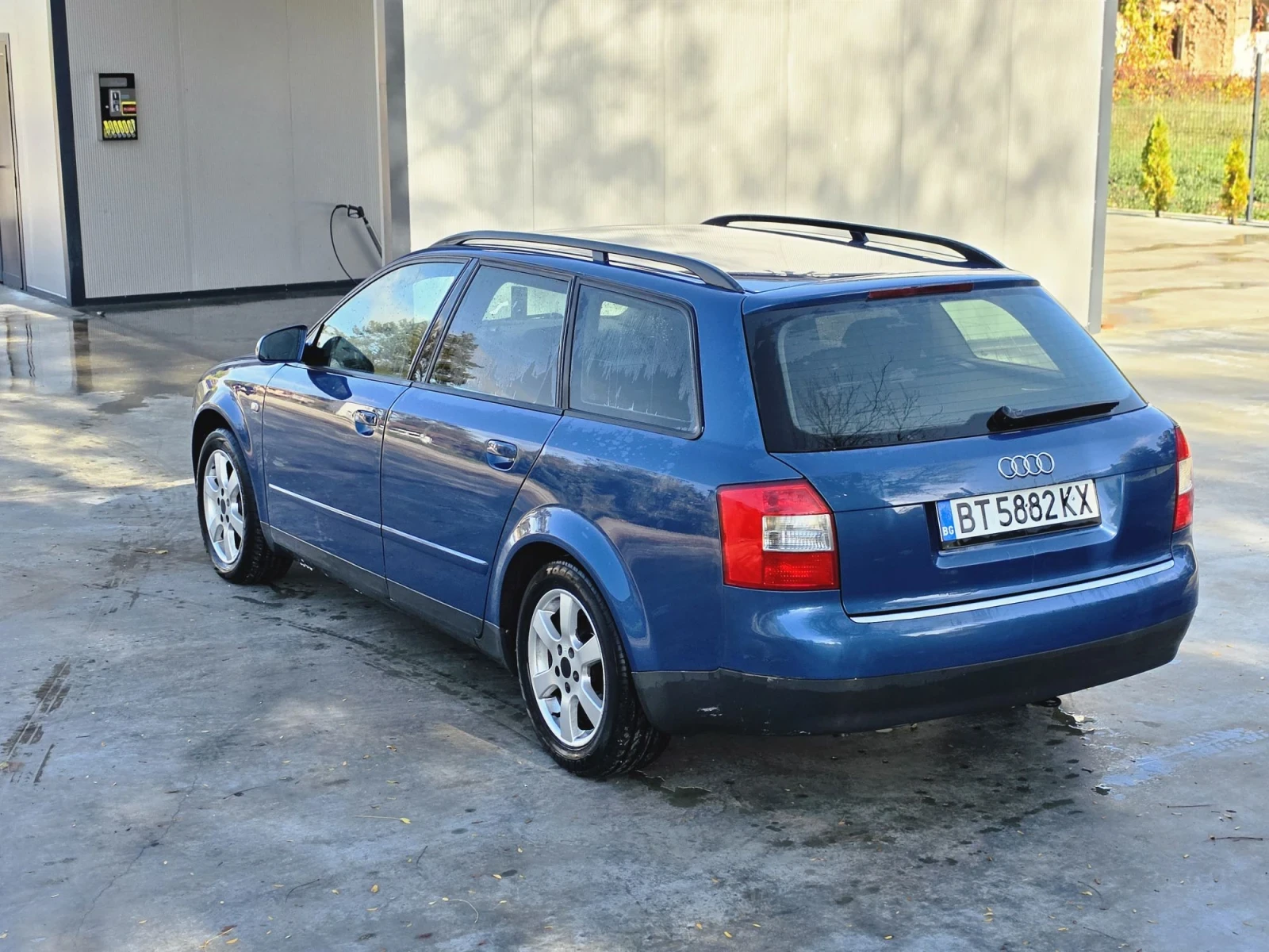 Audi A4 2.5 TDI Ръчка, снимка 2 - Автомобили и джипове - 56541164