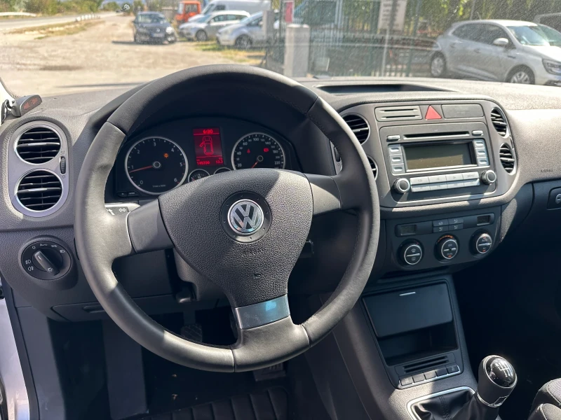VW Tiguan 2.0 TDI 4 motion , снимка 11 - Автомобили и джипове - 47201121