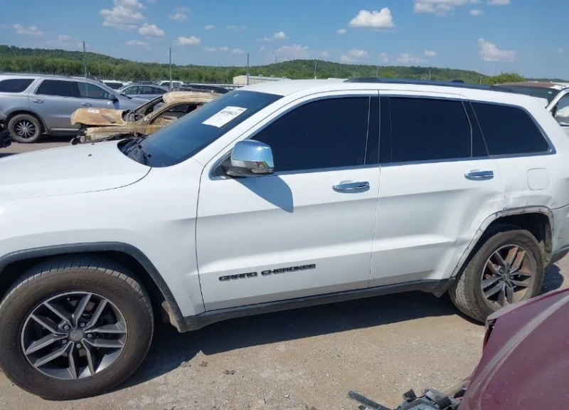 Jeep Grand cherokee, снимка 4 - Автомобили и джипове - 48787631