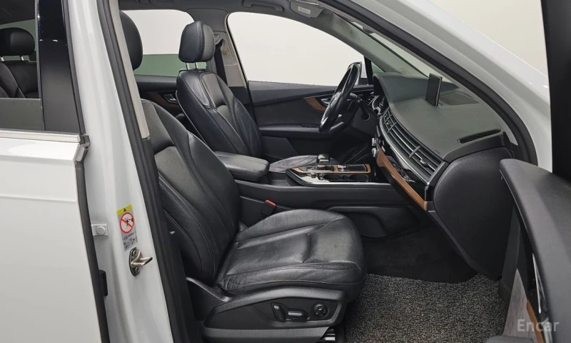 Audi Q7, снимка 11 - Автомобили и джипове - 52724756