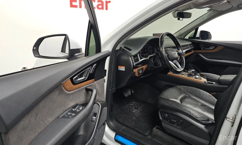 Audi Q7, снимка 10 - Автомобили и джипове - 52724756