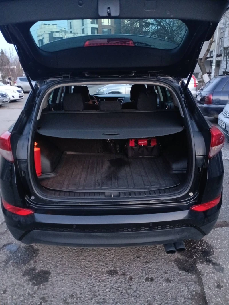 Hyundai IX35, снимка 6 - Автомобили и джипове - 52893410