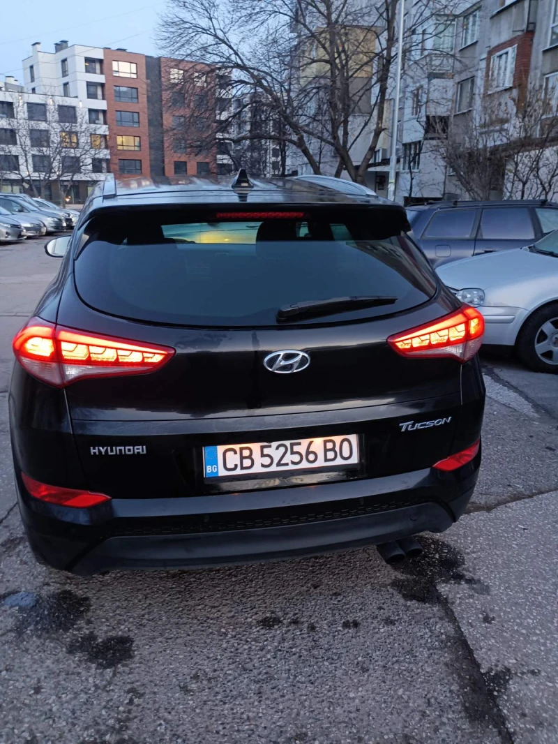 Hyundai IX35, снимка 3 - Автомобили и джипове - 52893410