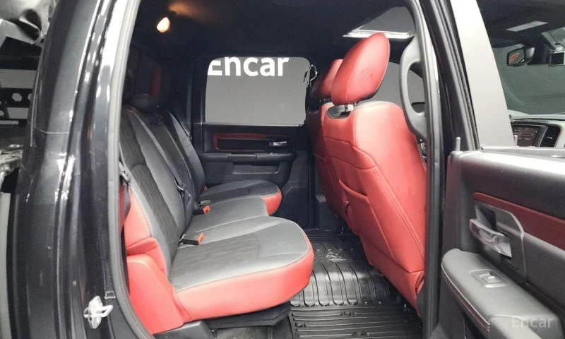 Dodge RAM 1500, снимка 12 - Автомобили и джипове - 53055718