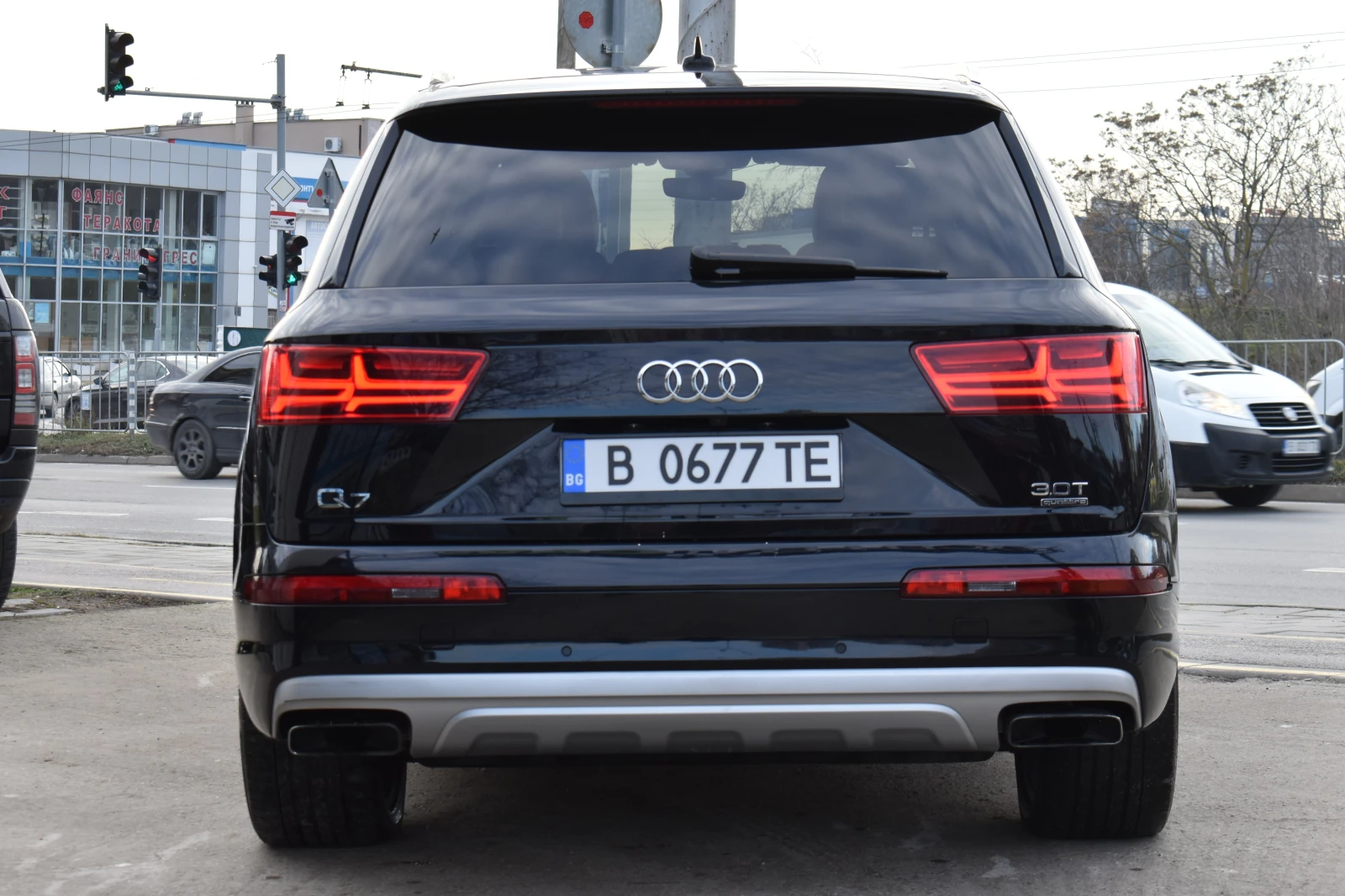 Audi Q7 3.0Т* 333H.P* SPORT-LINE* CAMERA* PANORAMA - изображение 6