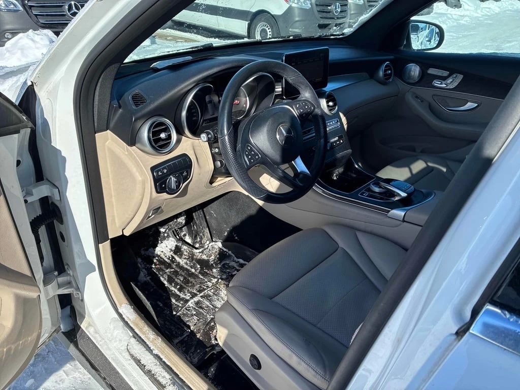 Mercedes-Benz GLC 300 / AWD / ШИБИДАХ / ПОДГРЕВИ / CARFAX /   - изображение 5