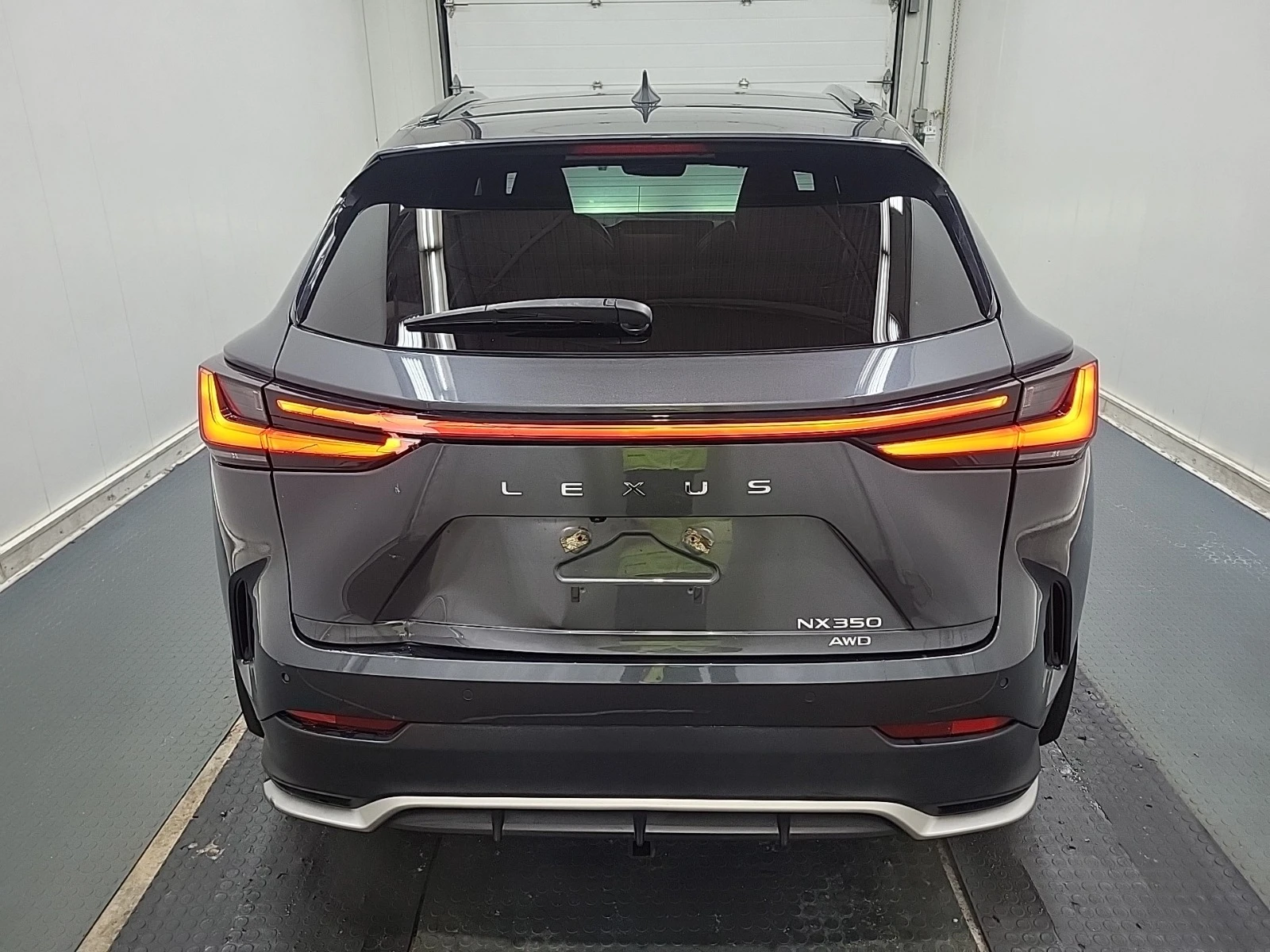 Lexus NX 350 | ЧЕРВЕН САЛОН | ОБДУХВАНЕ | CARFAX |  - изображение 5