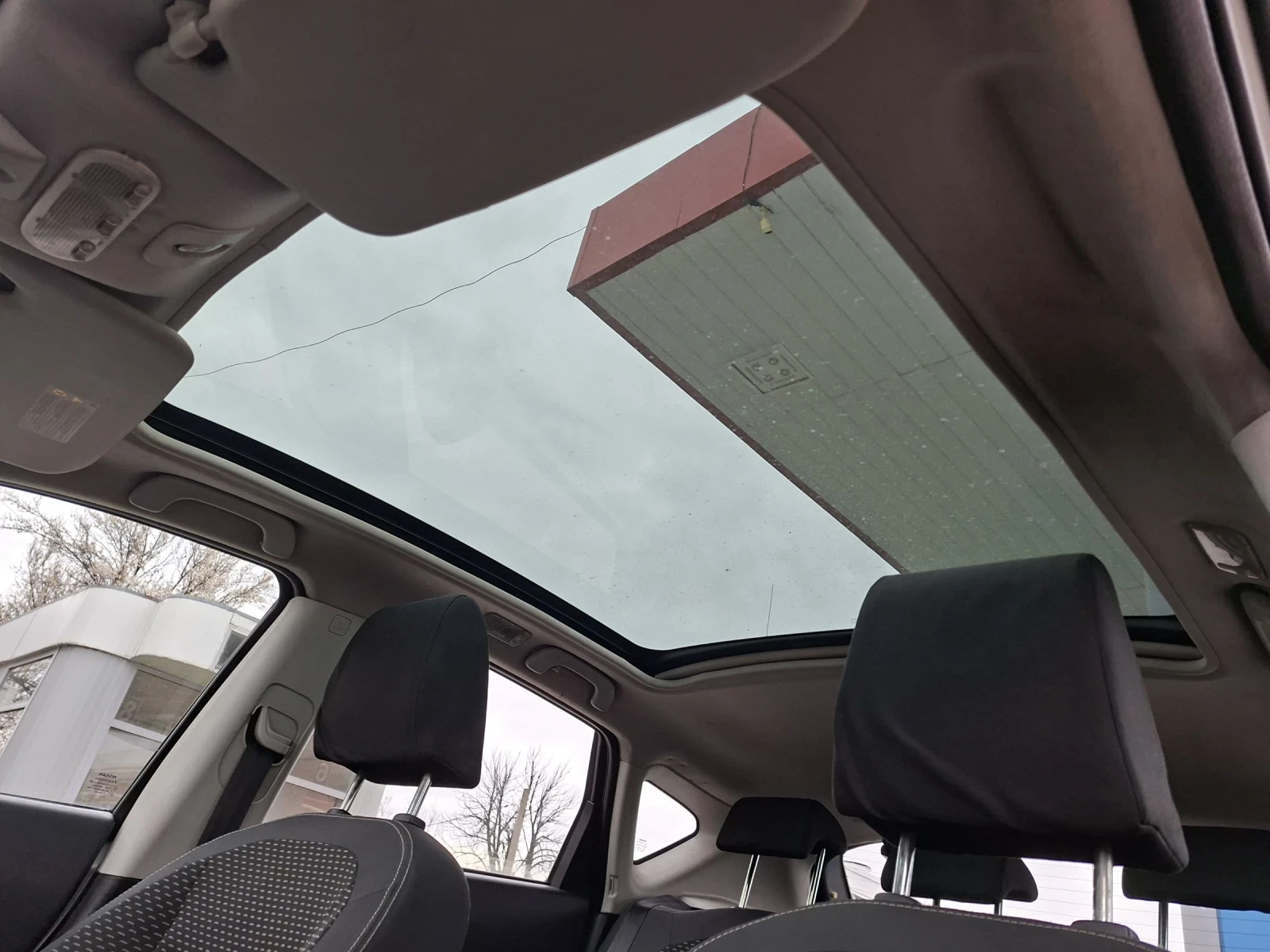 Nissan Qashqai 1.6 BENZI , снимка 11 - Автомобили и джипове - 53902261