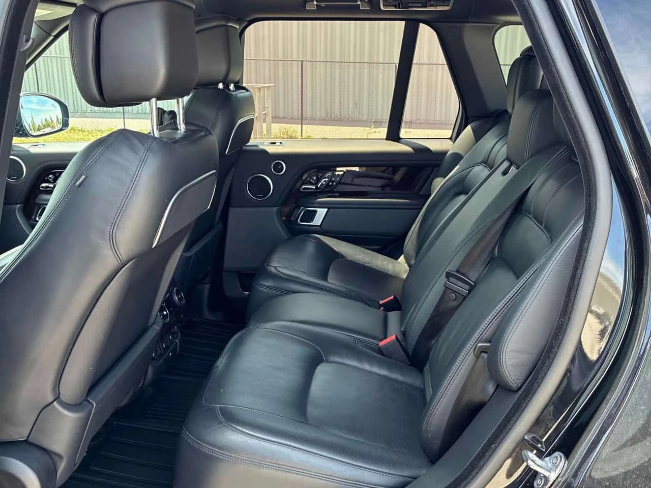 Land Rover Range rover | Autobiography | ПОДГРЕВ | ОБДХУВАНЕ | ПАНОРАМА |, снимка 12 - Автомобили и джипове - 54529426