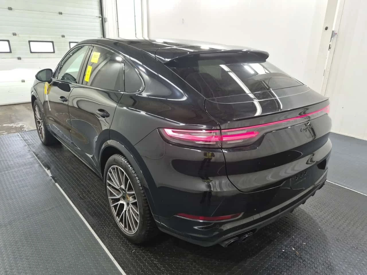 Porsche Cayenne COUPE * AWD * CARFAX * Без инциденти * , снимка 3 - Автомобили и джипове - 54878233