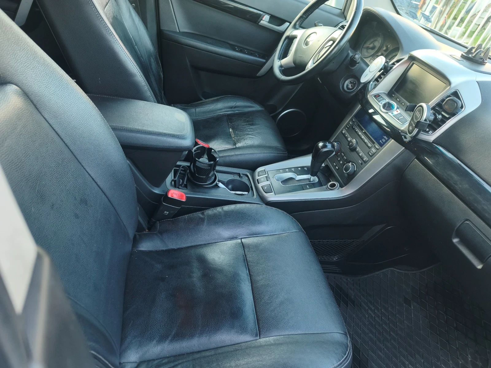 Chevrolet Captiva, снимка 10 - Автомобили и джипове - 54962621