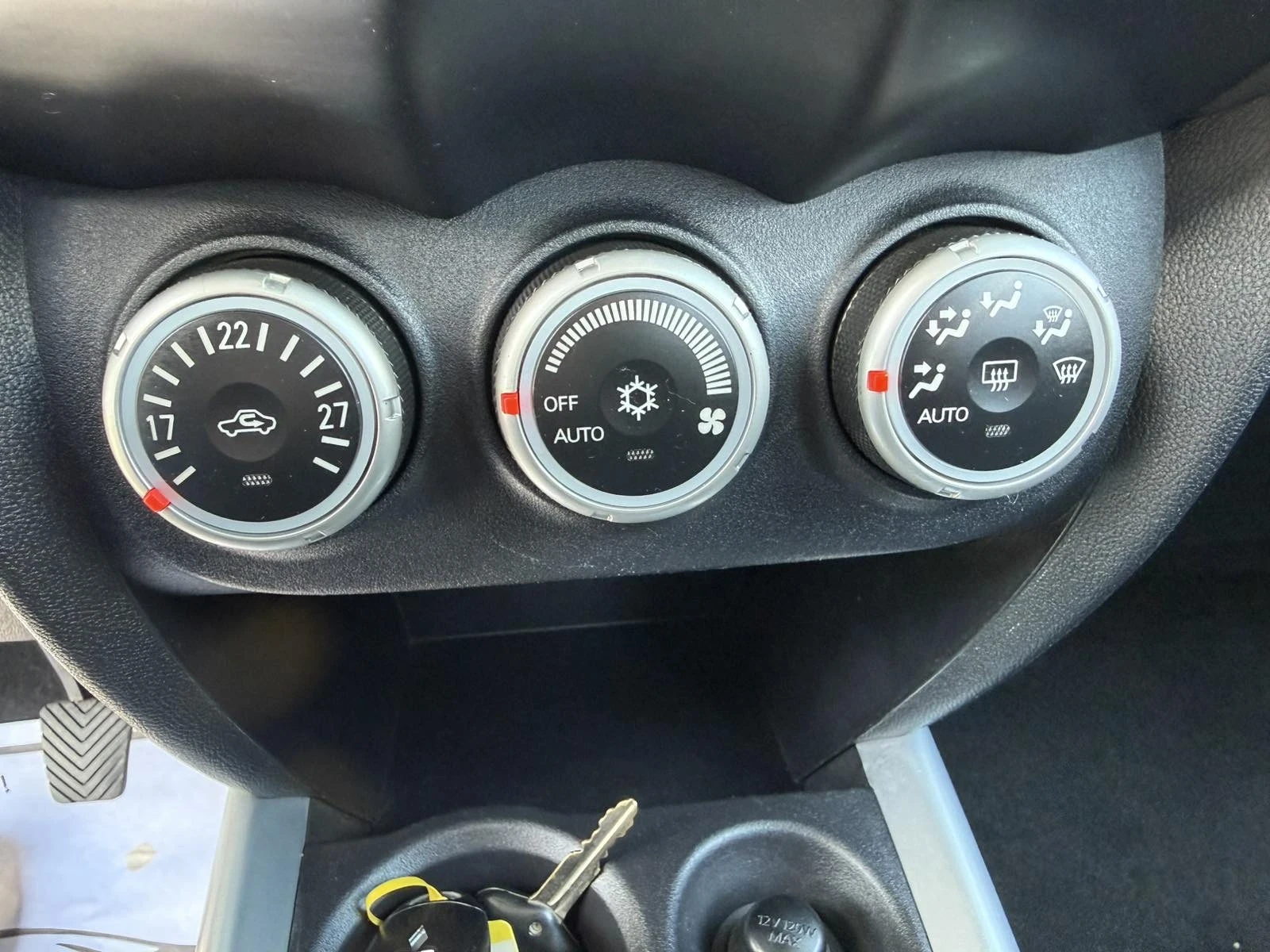 Mitsubishi ASX 1.8 DID 4x4, снимка 11 - Автомобили и джипове - 55393479