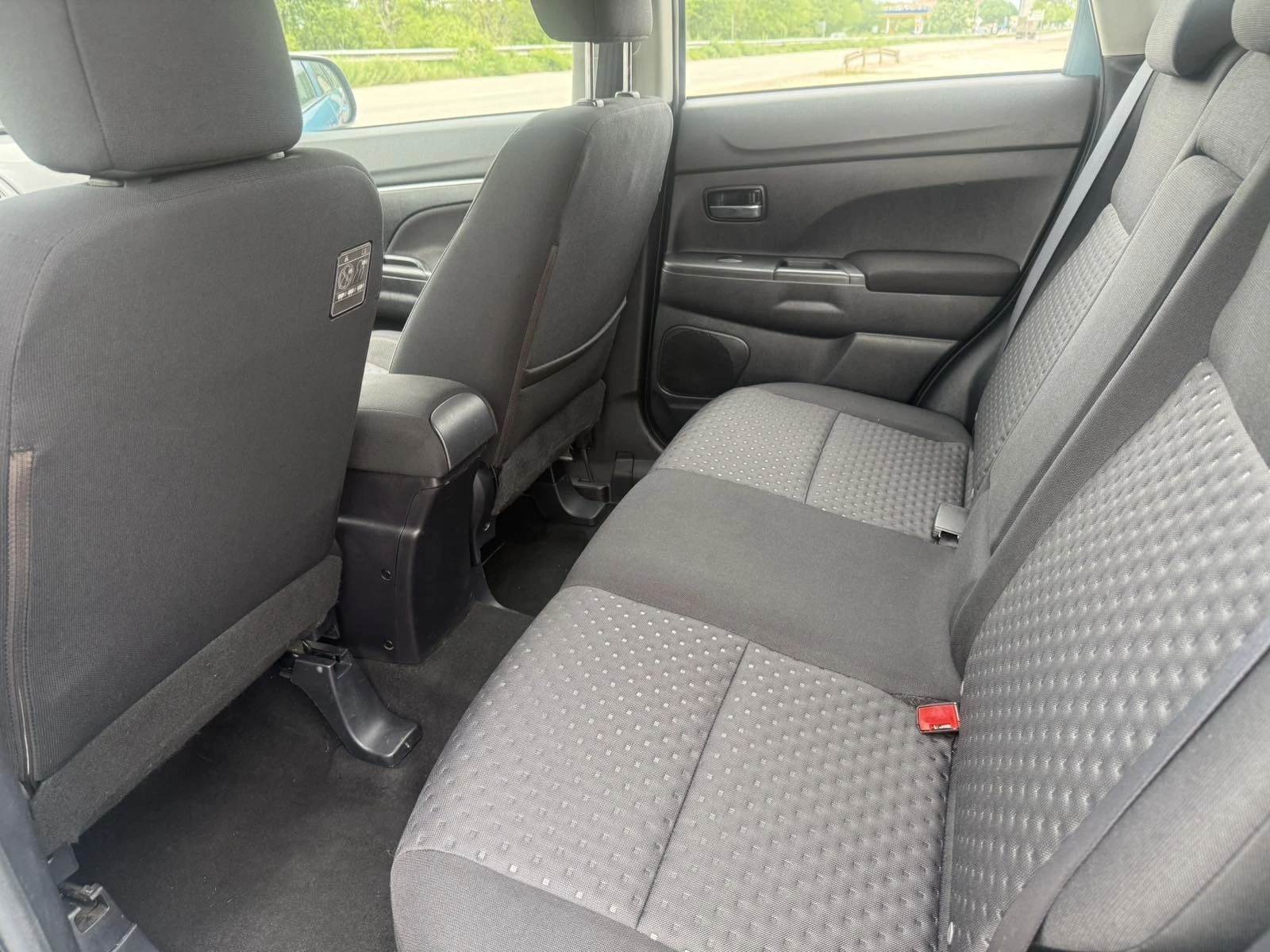 Mitsubishi ASX 1.8 DID 4x4, снимка 14 - Автомобили и джипове - 55393479