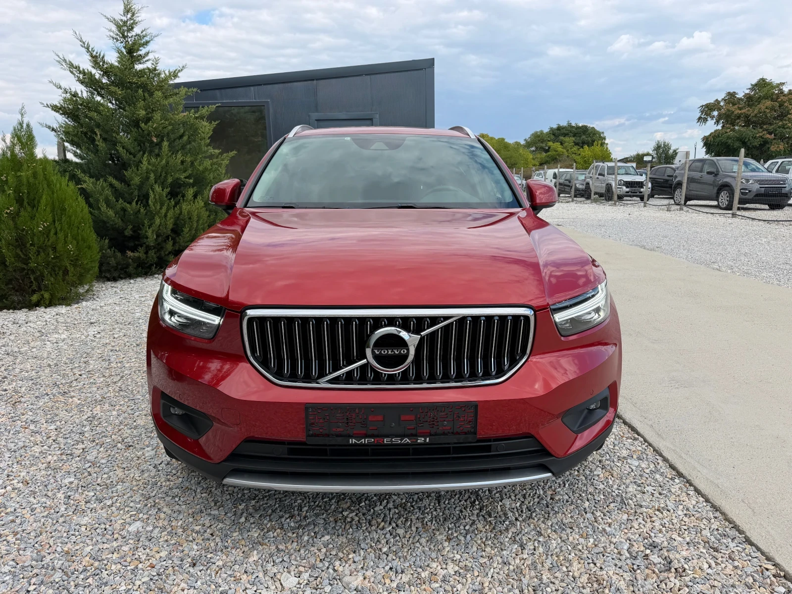 Volvo XC40 2.0d 190kc. 4x4, снимка 2 - Автомобили и джипове - 56108468