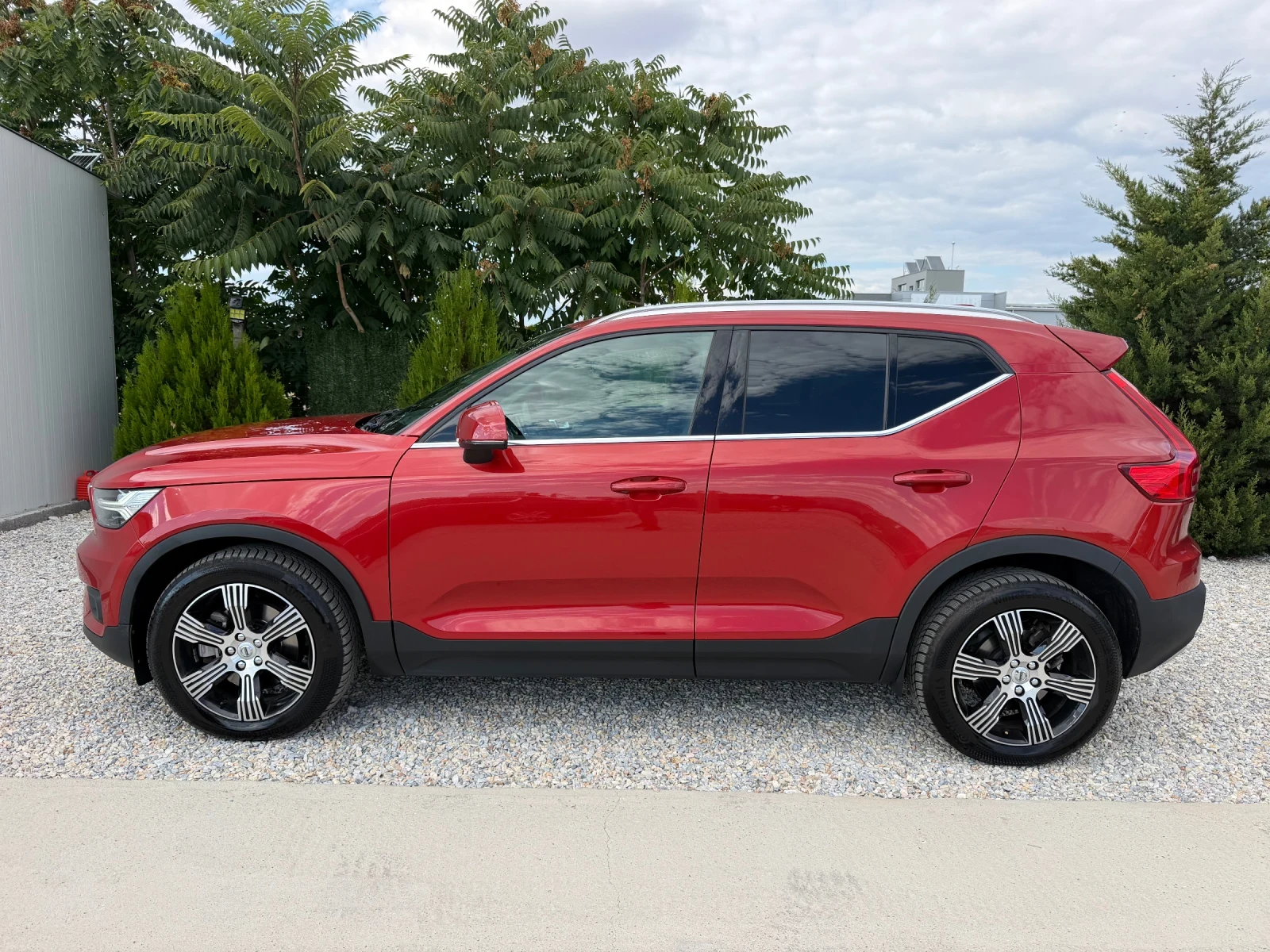 Volvo XC40 2.0d 190kc. 4x4, снимка 8 - Автомобили и джипове - 56108468