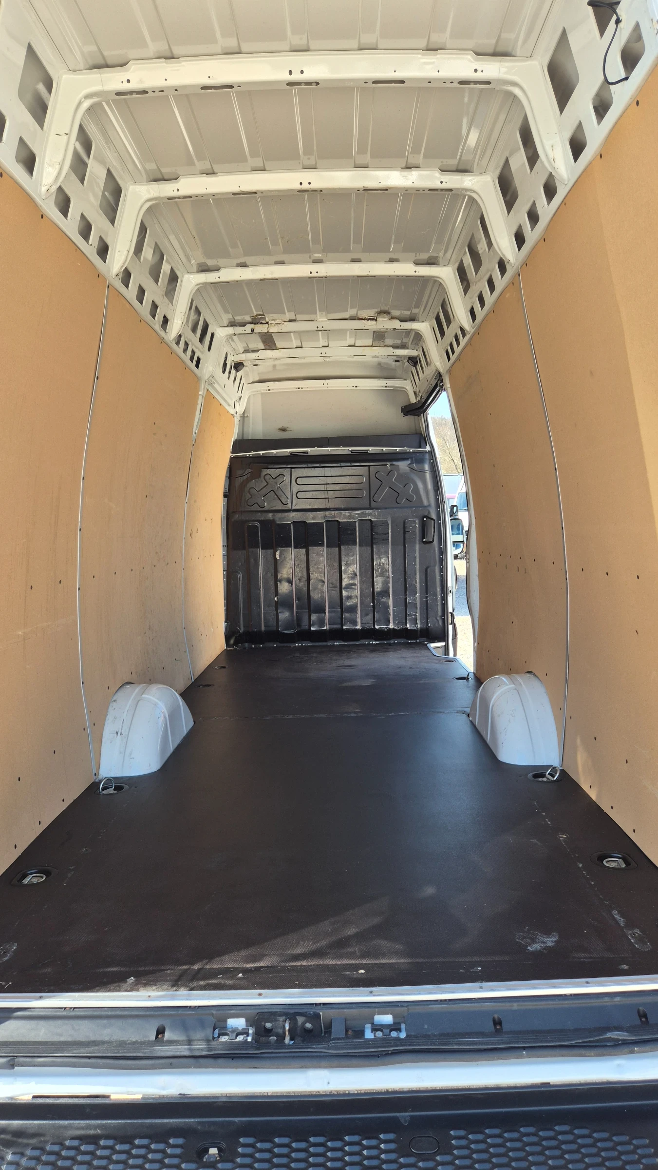 Iveco Daily 35s18* XXL* LED* MAXI* HI-MATIC*  | Mobile.bg � ����������� 12