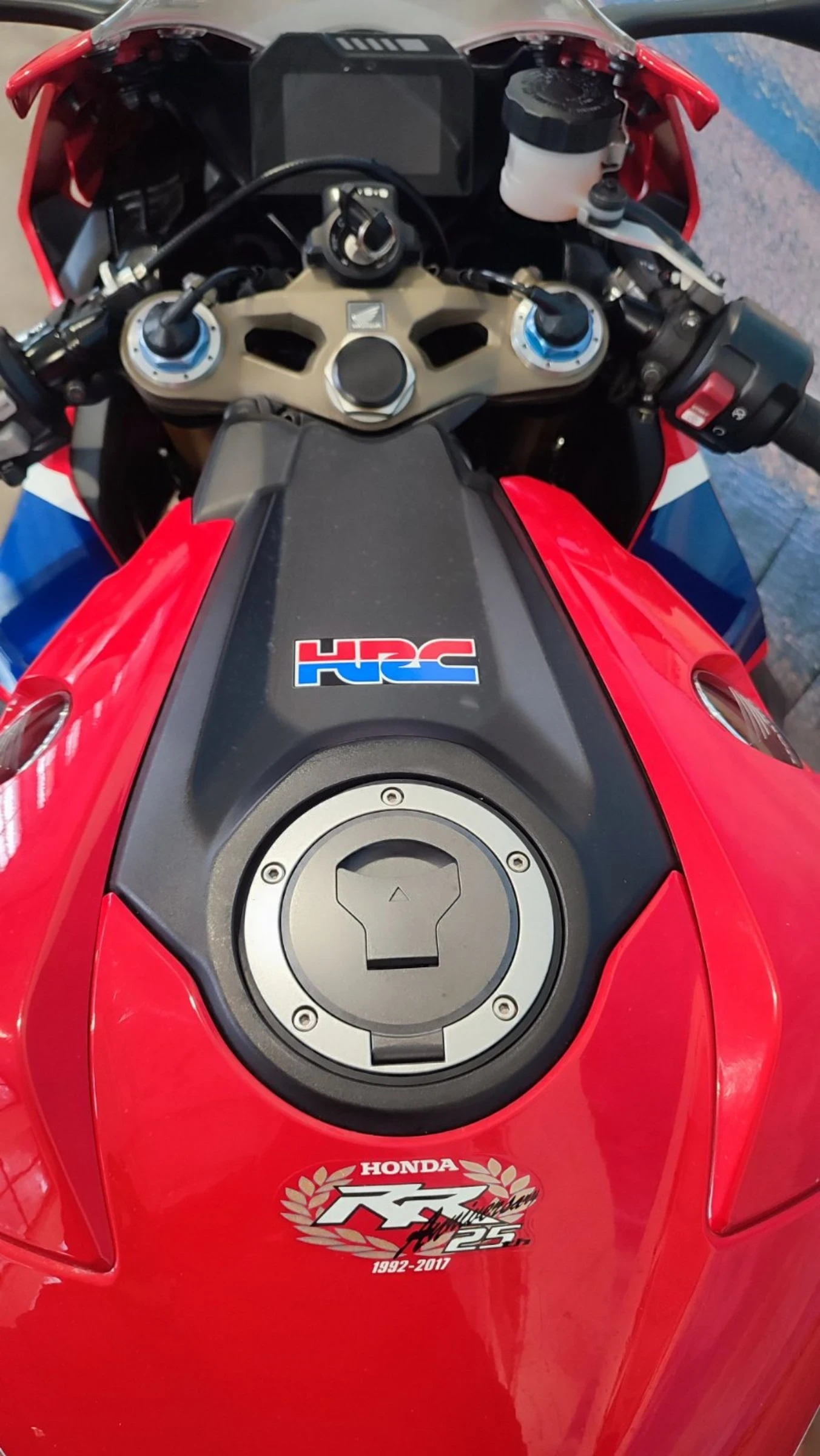 Honda Cbr Cbr1000rr sp1 - изображение 10