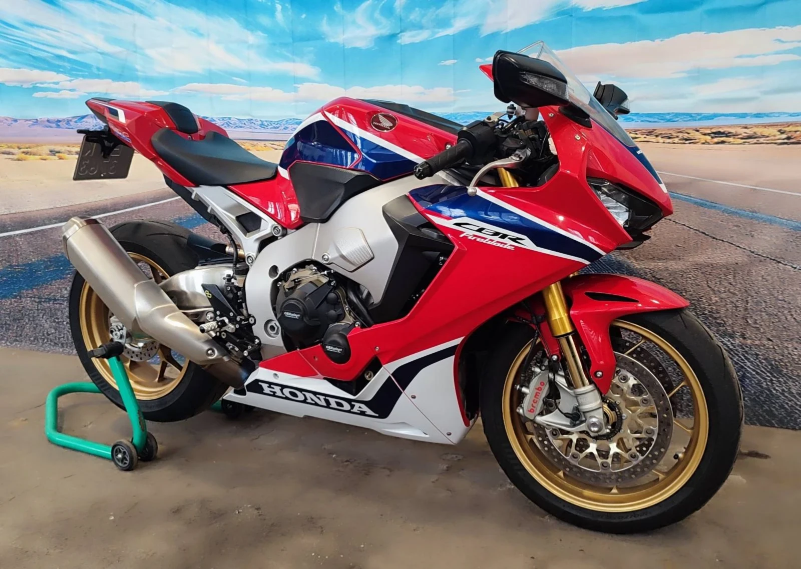 Honda Cbr Cbr1000rr sp1 - изображение 2