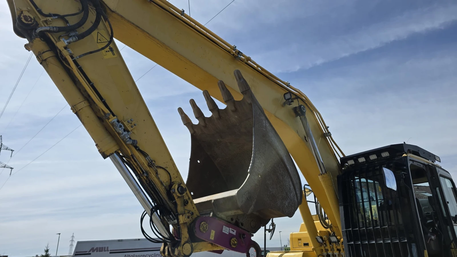 Багер Komatsu PC 210 NLC-11 ДВЕ КОФИ ЛИЗИНГ, снимка 15 - Индустриална техника - 54764144