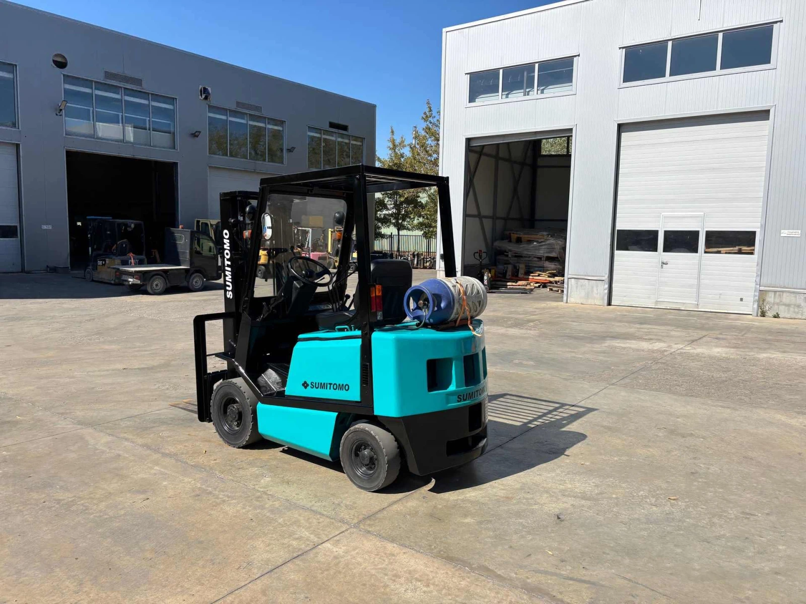  Yale  ,   | Mobile.bg   1