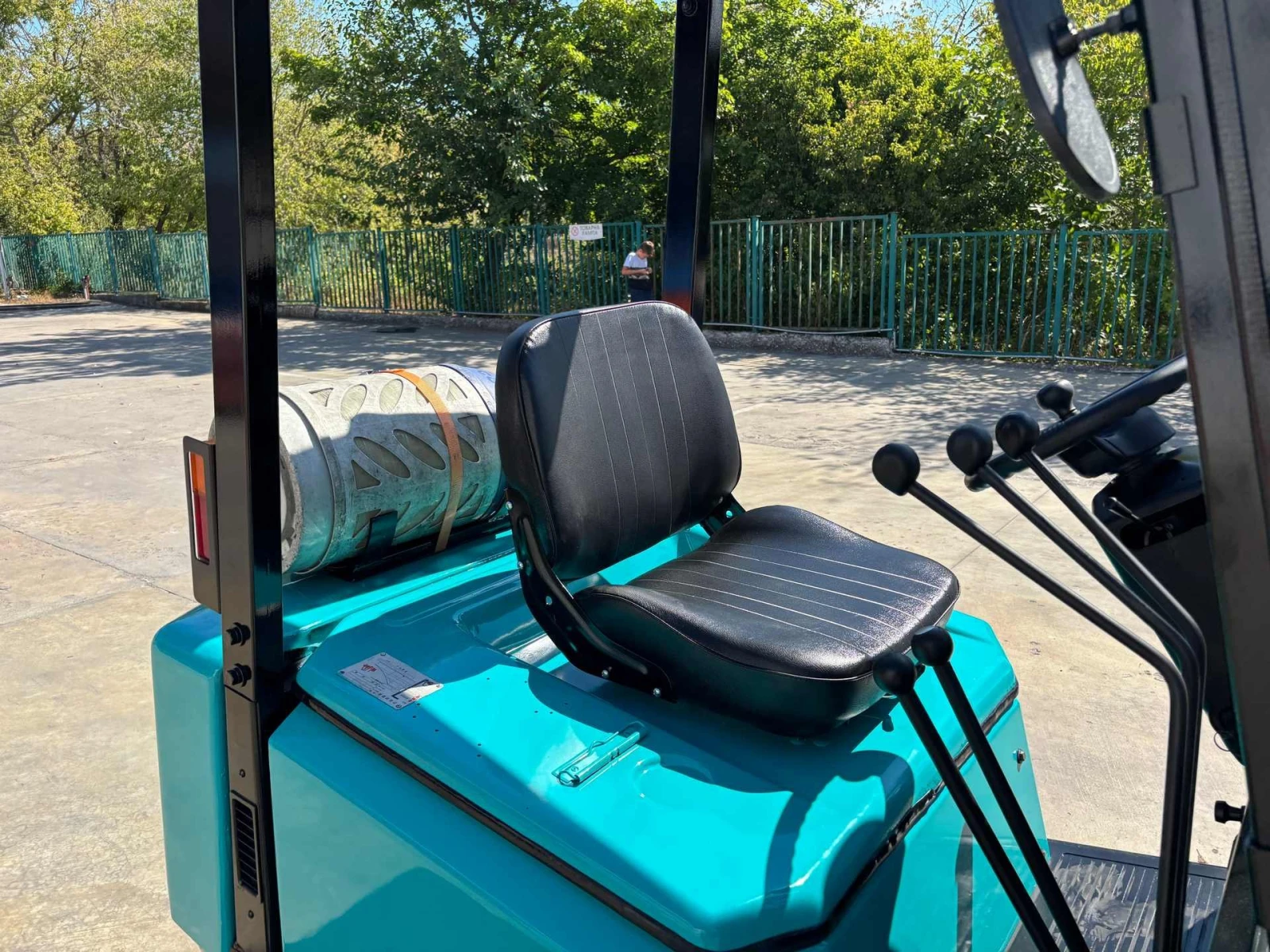  Yale  ,   | Mobile.bg   7