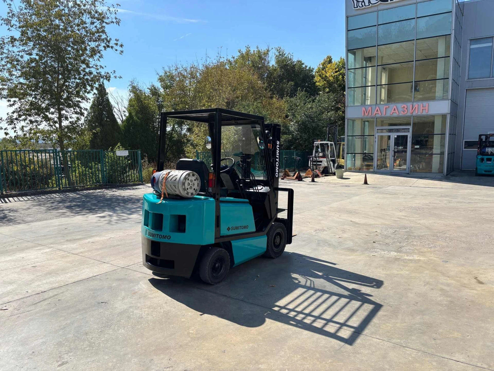  Yale  ,   | Mobile.bg   4