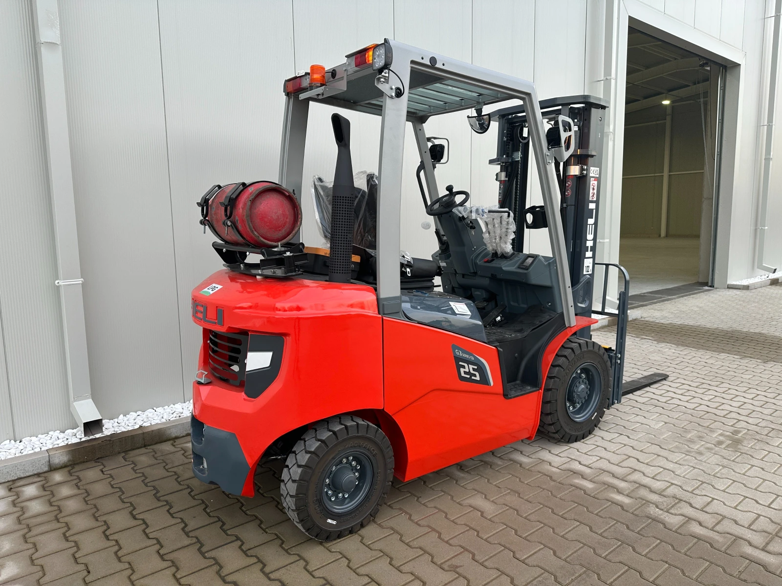 ������� HELI CPYD25 ��� | Mobile.bg � ����������� 2