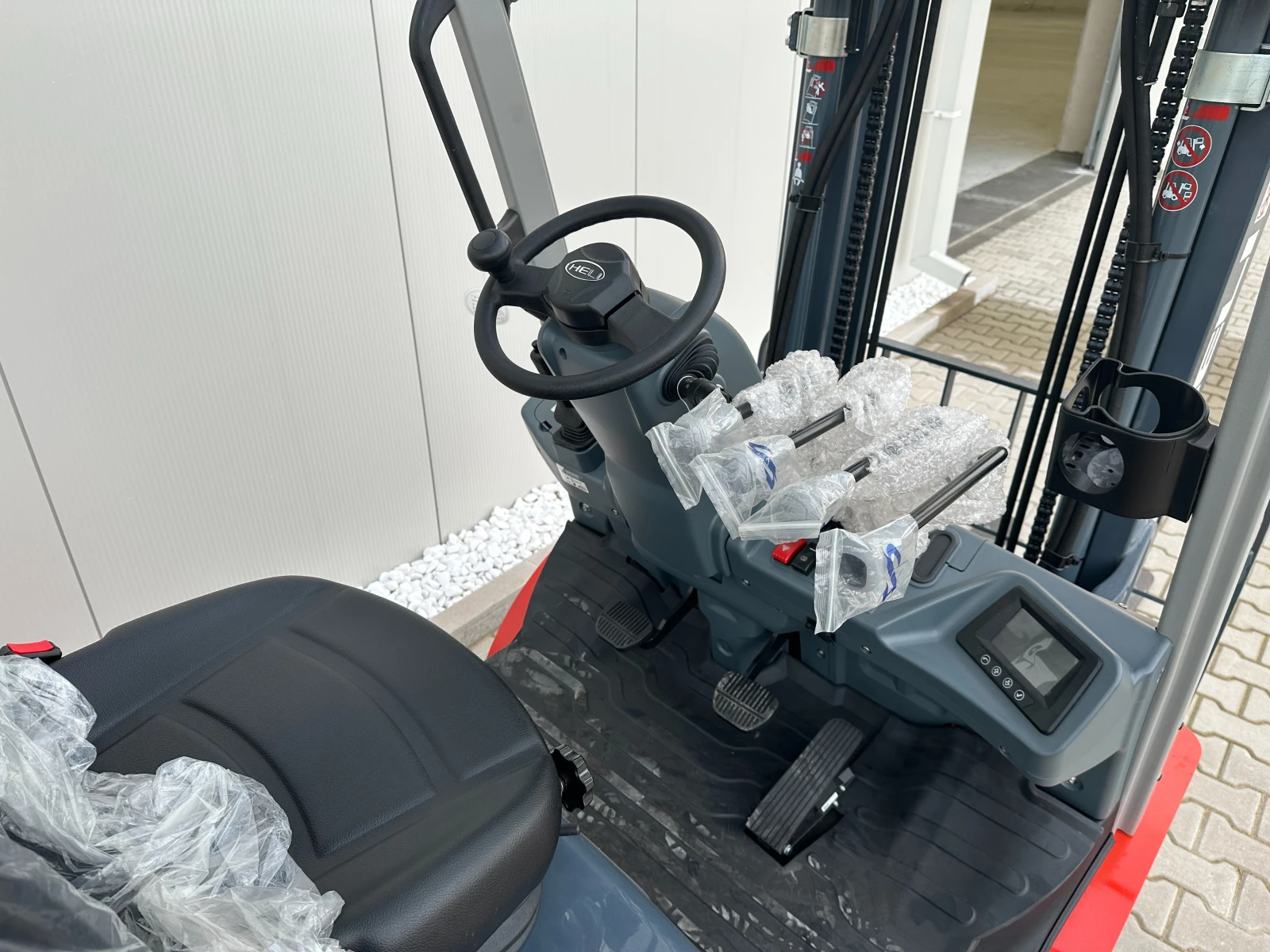 ������� HELI CPYD25 ��� | Mobile.bg � ����������� 4