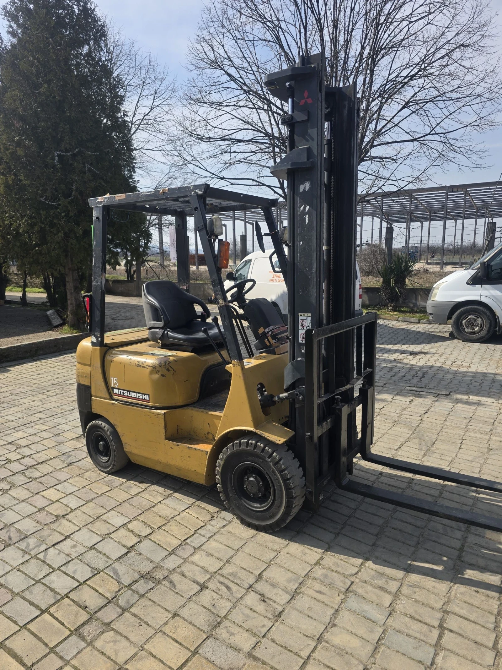 Мотокар Mitsubishi Бензин, 1.5 тон, вдига 4 м