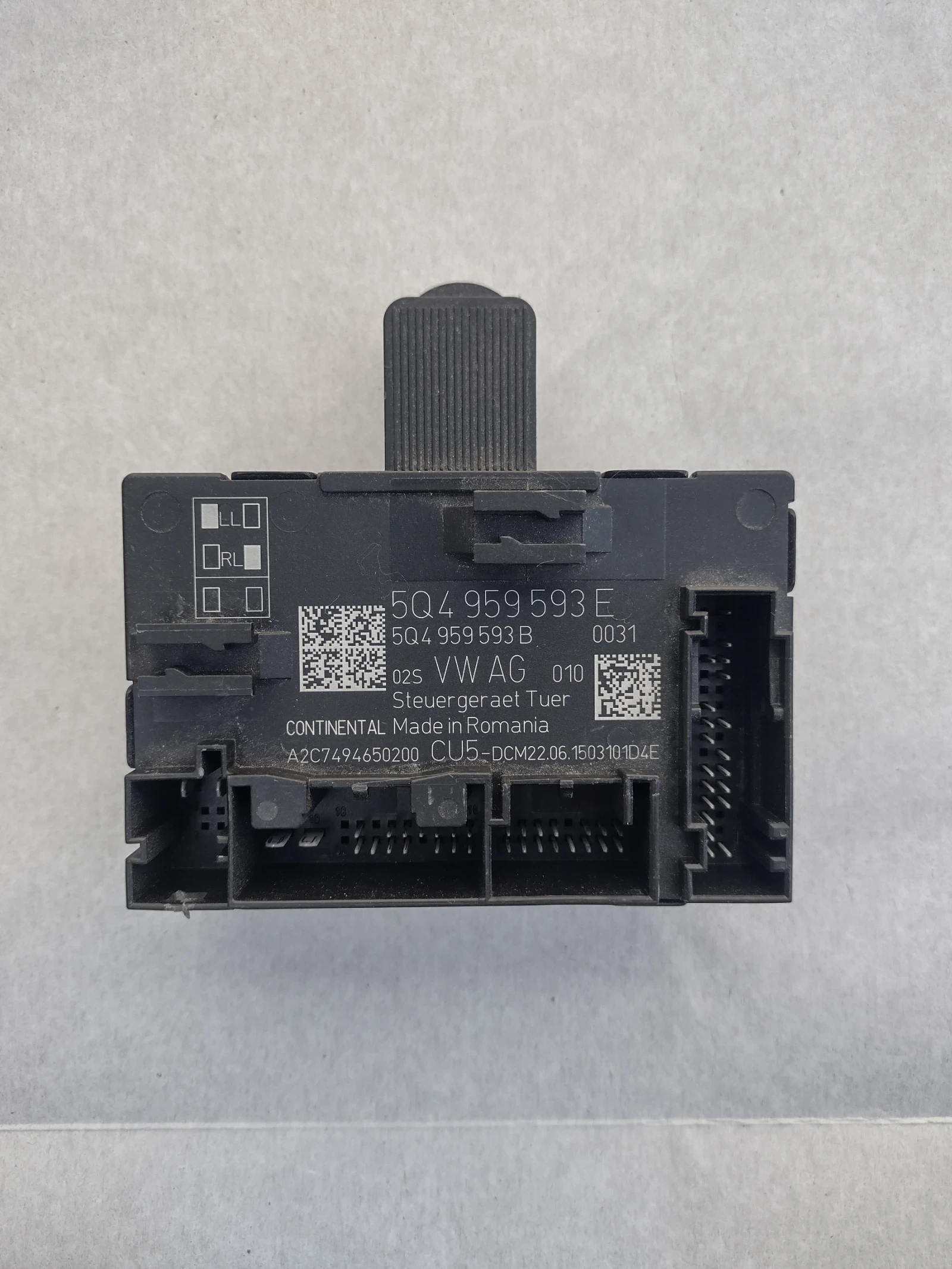 5Q4959593E ����� �� ���������� �� �����  VW, SKODA, SEAT   5Q4 959 593 E | Mobile.bg � ����������� 1