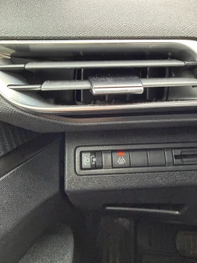 Peugeot 3008 1.3 petrol - 19990 € / 39097.04 лв. - 19052023 7