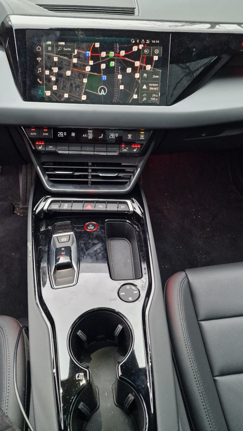 Audi E-Tron GT 14.12.2023 476HP 93.4kWh 4x4 5г. ГАРАНЦИЯ, снимка 12 - Автомобили и джипове - 44175300